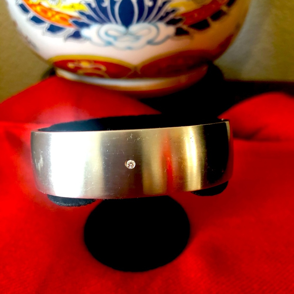 Teno Stainless Steel Hinged Bracelet